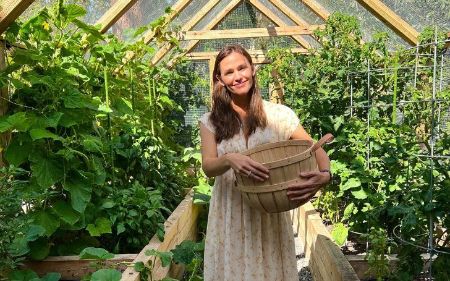 Jennifer Garner shares three kids with Ben Affleck.